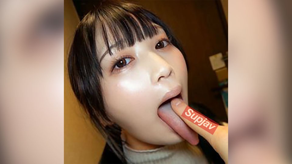 FC2PPV 4768304 [Uncensored] A Must-See For Long Tongue Lovers There s Something Erotic About A Woman With A Long Pink Tongue Her Voluminous Ass Is Also Great. ⤴ Cute Idol Face Deep Throat Swallo