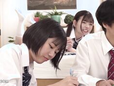 [Reducing Mosaic]HUNTC-285 Let s Study Something Naughty Instead Of Studying Like That. A Serious Study Session Turns Into A Naughty Penis Study Session A Female Classmate Who Is Bored With Stud