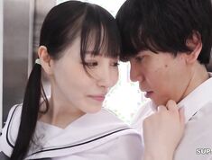 [Reducing Mosaic]HMN-711 On The Train To School My Classmate Mr. Perfume Secretly Lets Me Cum Inside Her.