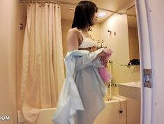 FC2PPV 4819752 [Limited-Time Offer 20 000 Points → 2 980 Points] Uncensored This Elegant Beauty From The Sakamichi-Style Club Will Accept Any Desire [Uniform School Swimsuit] She Sucks Cock Whil