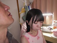 URMT-001 “Don’t Tell Mom…” A Record Of The Outrageous Love Between A Stepfather And Daughter. Yuna Hinata’s Innocent Body Gets Soaked