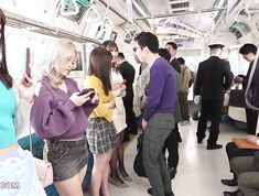 [Reducing Mosaic]HUNTC-423 Girls Standing On The Train 1.5 Excluding Hotel No Charge Depending On The Negotiation Girls Who Are Looking For Compensated Dating Or Casual Sex Have Started Standing