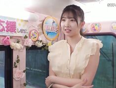 [Reducing Mosaic]DVMM-351 The Best Magic Mirror Van PREMIUM Miss Campus Female College Student’s First Public Deep Kiss Edition A Beautiful Girl Who Will Catch Everyone’s Eye Passionately Entang